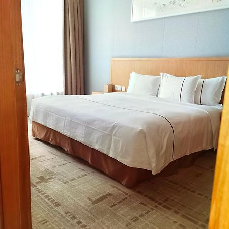 Holiday Inn Guangzhou Zhujiang New Town By Ihg Exterior foto